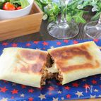 フライパンで簡単！とろ〜りチーズの春巻きの皮カレーミートパイ