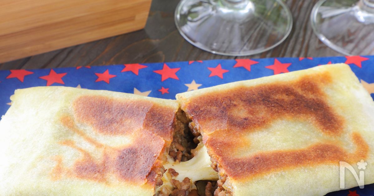 フライパンで簡単！とろ〜りチーズの春巻きの皮カレーミートパイ