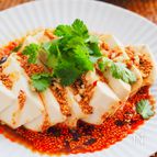 大人気のたれで食べる！旨辛ごはん泥棒『よだれ冷奴』