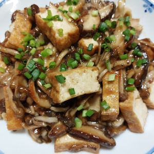 よっこの作ってみた!投稿(厚揚げとたっぷりきのこの照り焼き【#作り置き#お弁当】)