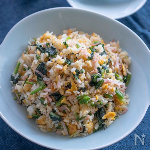 野菜不足を感じたら♪【ほうれんそうのチャーハン】