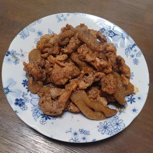 みえちゃんの作ってみた!投稿(【らくレピ】豚肉とこんにゃくの甘辛スタミナマヨ炒め)
