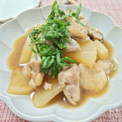 【鶏もも肉と大根のあっさり煮】手軽に１品。