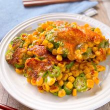 【カリぷち食感♡】オクラとコーンのチーズ焼き