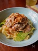 味噌漬け豚ロースとキャベツの重ね蒸し