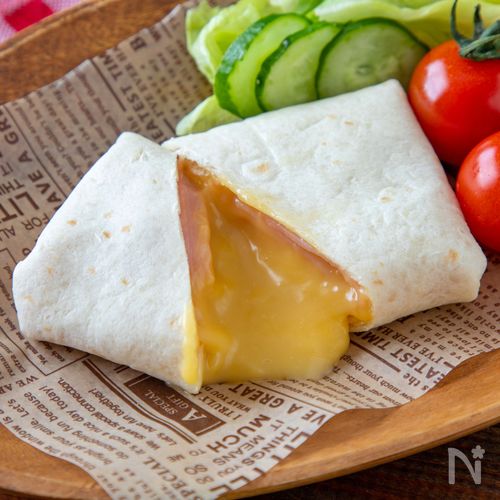 レンジで簡単【ハムチーズ風ブリトー】朝食・軽食・おつまみにも
