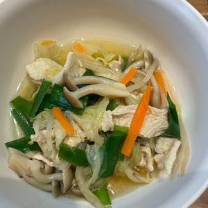 くだもの大好き🧡の作ってみた!投稿(野菜たっぷり！豚バラのモツ鍋風おかずスープ)