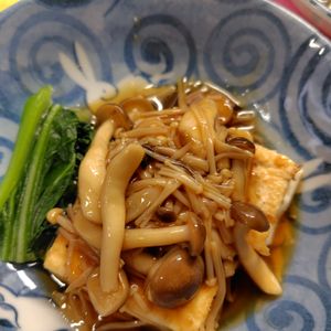 コスモスの作ってみた!投稿(【きのこあんの豆腐ステーキ】節約食材で満足副菜♪)