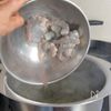 エビとブロッコリーの豆腐粒マスタードあえの工程2