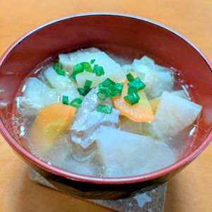ゆきまる🐬🫧の作ってみた!投稿(【本気で旨い豚汁】文句なしのおいしさ!丼で食べたい!)