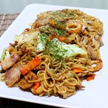 生麺で絶品ソース焼きそば