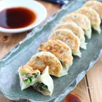 お弁当やおつまみに◎野菜たっぷり☆ヘルシー焼き餃子