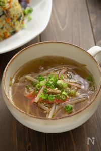 包丁不要！もやしとカニカマの中華スープ