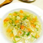 【デトックスレシピ】野菜だしで作る丸麦スープ。