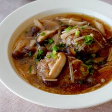 【ワンパン！３種のきのこの和風煮込みハンバーグ】