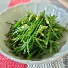 【花にらの胡麻和え】珍しい野菜に出会ったら、まずは食べてみる