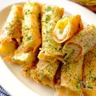 子どもも飛びつく!【ちくわ×チーズ】で激うま簡単おつまみ