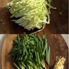 キャベツ大量消費♡豚ひき肉とニラのスタミナ炒め【ご飯すすむ】の工程1