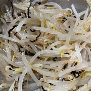 ここあの作ってみた!投稿(レンジで5分！【やみつき無限塩昆布もやし】胡麻油香る♩)