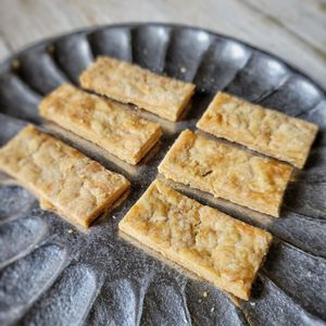 azupoの作ってみた!投稿(手が止まらない！チーズペッパービスケット)