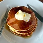 休日ブランチに♪メープルベーコンパンケーキ