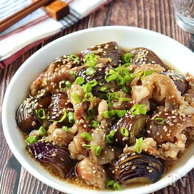 旨い！豚こまとナスの甘酢ごまだれ炒め