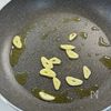 甘辛さっぱり♪【はちみつレモンの豚こま炒め】の工程2