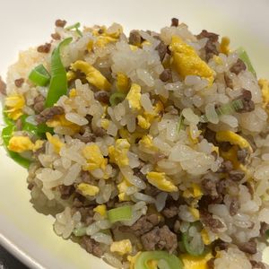 さやかの作ってみた!投稿(牛だしがポイント！ひき肉と卵のチャーハン)