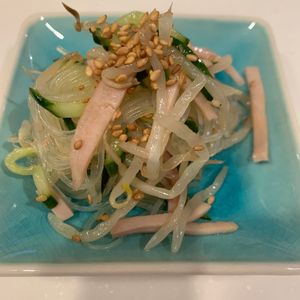ぐ〜たら子の作ってみた!投稿(【 もやしときゅうりの春雨サラダ】味が染み染み♡さっぱり副菜)