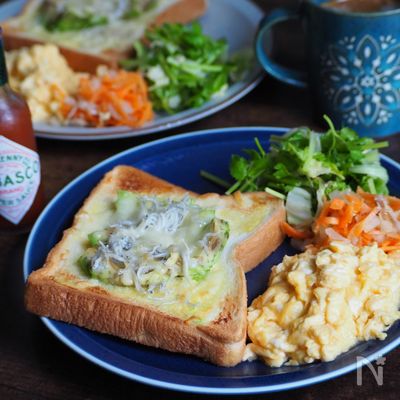 アボカドとしらすのチーズトースト