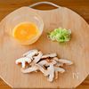 トマトとふわふわ卵の酸辣湯風ラーメンの工程1