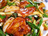 行列の中華屋さんの🍚スタミナ爆発☆🤩☆ニラとねぎの回鍋肉