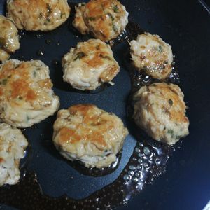 翔ママの作ってみた!投稿(【大葉とえのきのヘルシー鶏つくね】思わずもう1個♪)