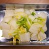 行列の定食屋さんの🍚白菜と卵の和風うま塩バタポン炒め🤩の工程1