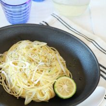 青柚子の香りがおいしい☆しらすと白ねぎのオイルソースパスタ