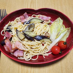 ナムディの作ってみた!投稿(味付けこれ一つ！毎日食べたくなる！ベーコンとなすのパスタ)