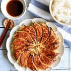 野菜たっぷり！基本の焼き餃子