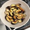 【茄子とニラの中華そぼろあん】ご飯にのせても美味しい!の工程2
