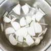 七草粥に。苦味減らす七草のアク抜き・下処理と冷凍の工程4