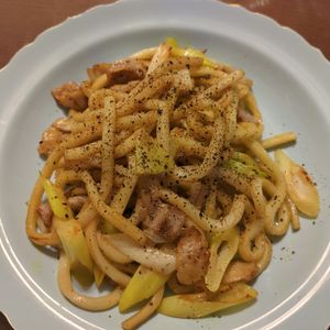 たりおの作ってみた!投稿(【豚バラとネギのカレー焼うどん】一度食べたらリピート確定♪)