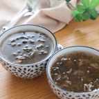チュルンと毎日でも飲みたい♡もずくと梅のさっぱりスープ