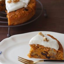 混ぜて焼くだけキャロットケーキ【砂糖・バター不使用】