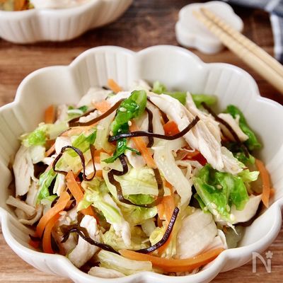 シャキシャキ美味しい♪白菜と鶏ささみの塩こんぶ和え