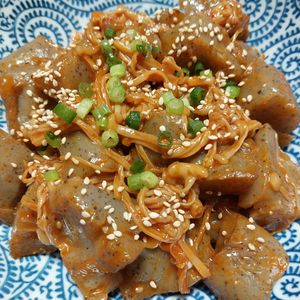 よっこの作ってみた!投稿(ご飯が進む激うまおかず♡【こんにゃくとえのきの甘辛炒め】)