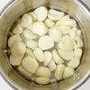 手が止まらない！アホサモサ【とろ～りにんにくチーズ】の工程2