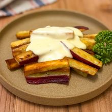 秋のごちそう【とろ～りチーズソースがけさつまいもスティック】