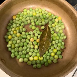 ひまわりの作ってみた!投稿(グリーンピースの白ワインバター煮)