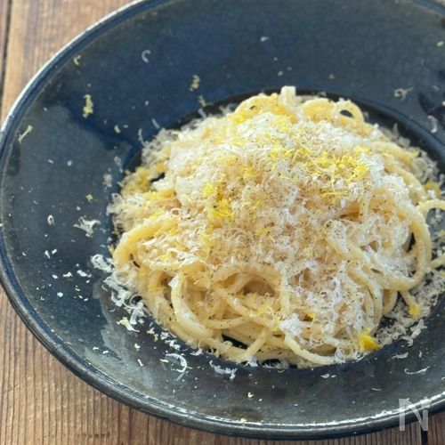 レモンとチーズと黒胡椒のパスタ