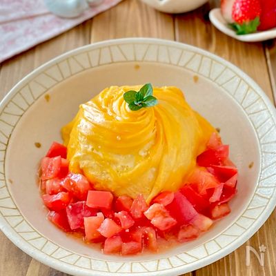 フレッシュトマトソースのオムライス