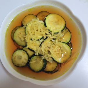ふうかの作ってみた!投稿(ズッキーニの焼き浸し)